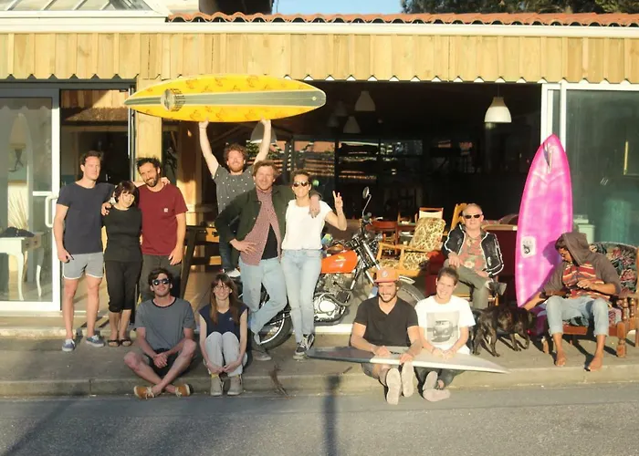 Hostel Cheeky Family *